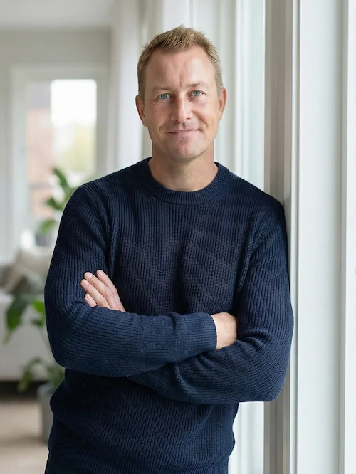 Anders, Ash Media